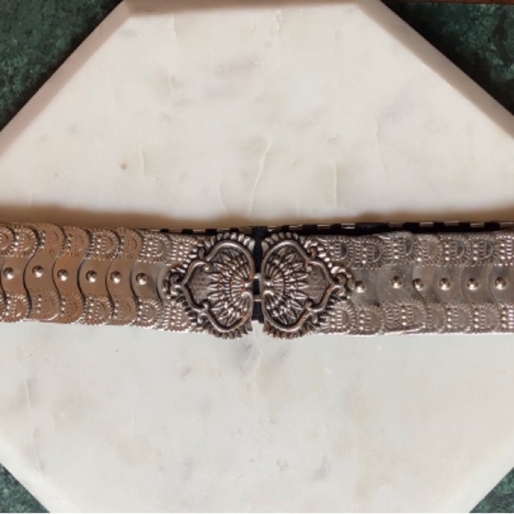 Boho silver tone metal and elastic stretch belt